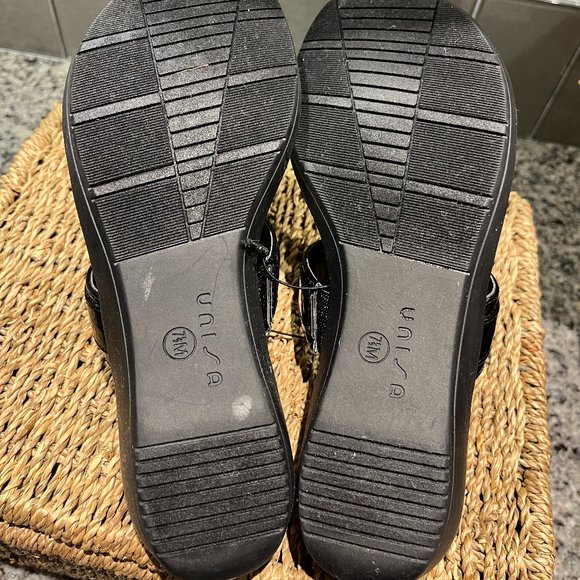 NEW UNISA Sandals NWT Size 7 1/2M NEW Black Patent Man Made NEW - Picture 9 of 11